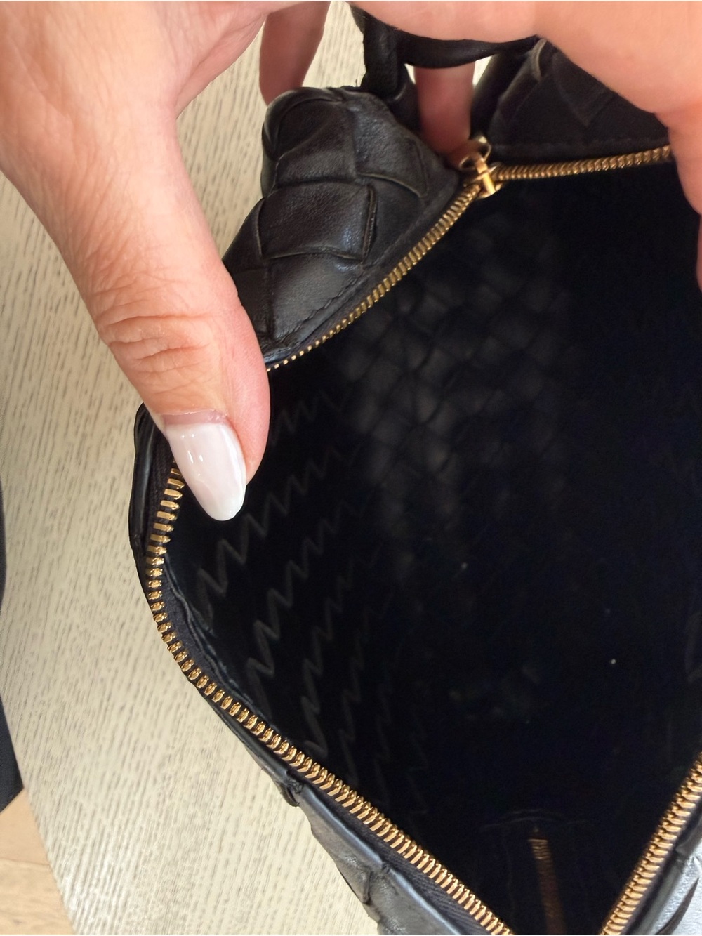 Bottega Veneta Woven Black Crossbody Bag - Picture 8 of 10
